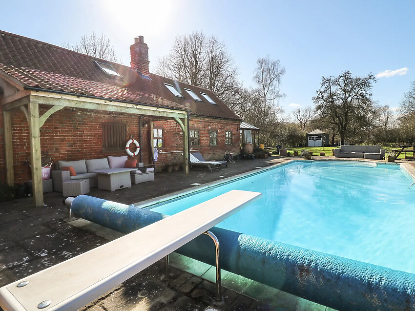 Pool Cottage