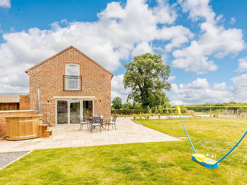 Coton Park Farm Barn