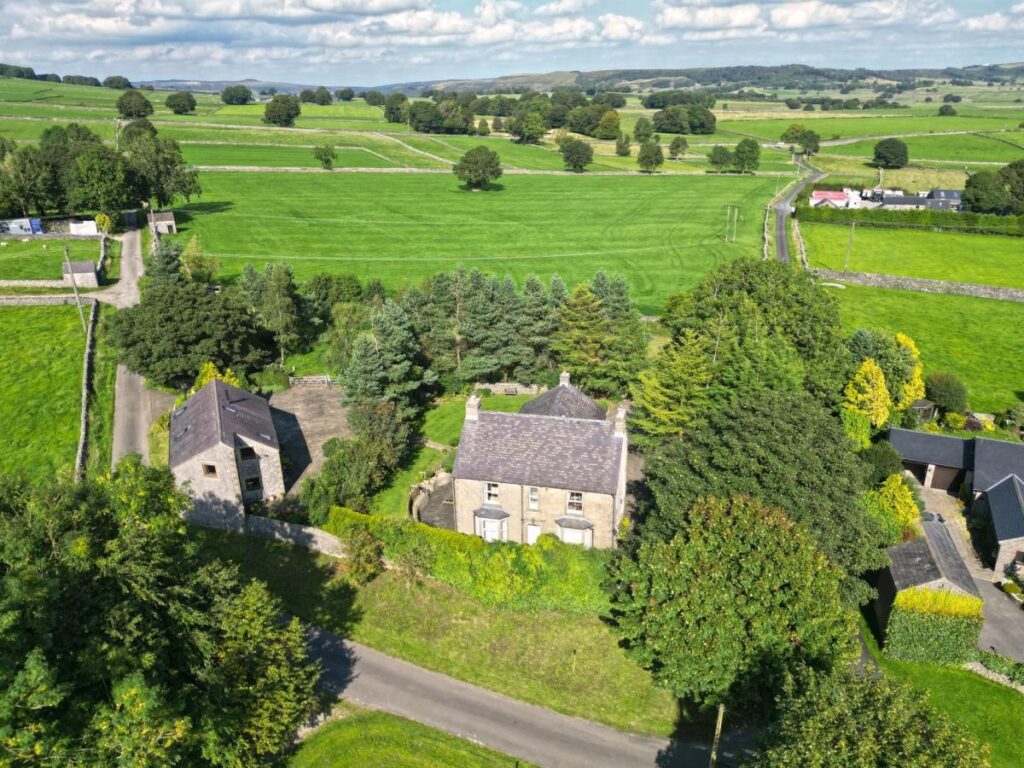 Fair View House in Heart of England, Derbyshire