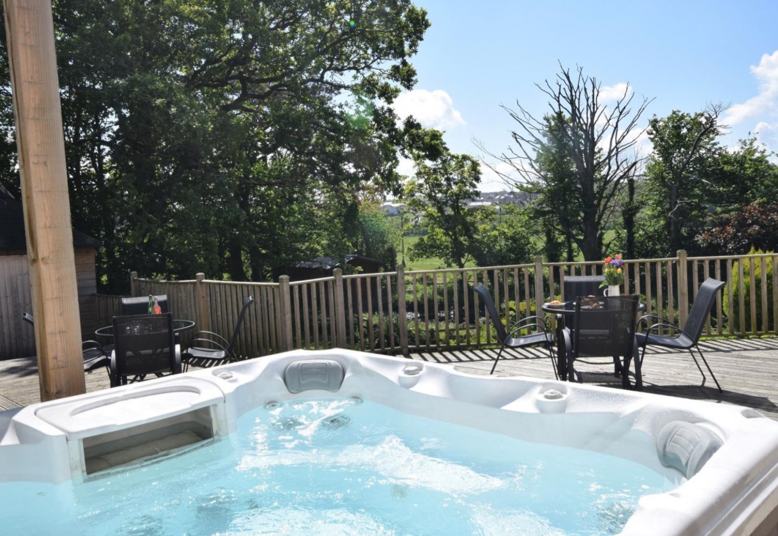 7-bedroom house with a private hot tub in Bideford