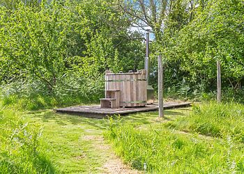 Chi An Mor - Boutique Cottage with hot tub, Porth, Cornwall