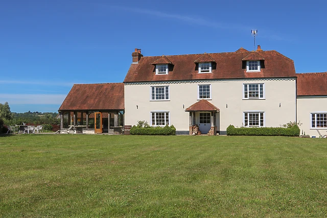 Groomes Country House - Boutique Accommodation in Farnham, Hampshire