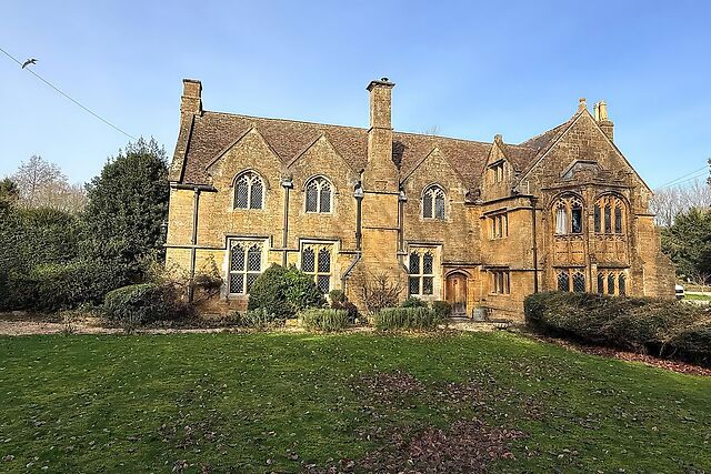 King Ina's Palace - Boutique Accommodation near Bath, South Petherton, Somerset